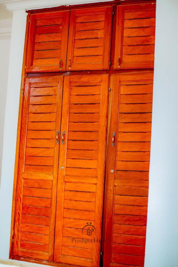 Prodiges Hotel Yaoundé Esterno foto